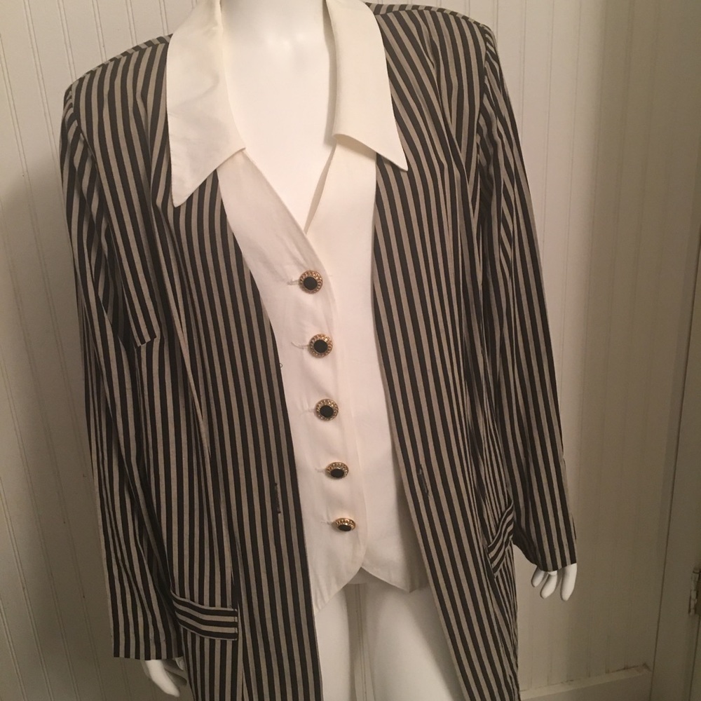 Cue Jacket with vest attached